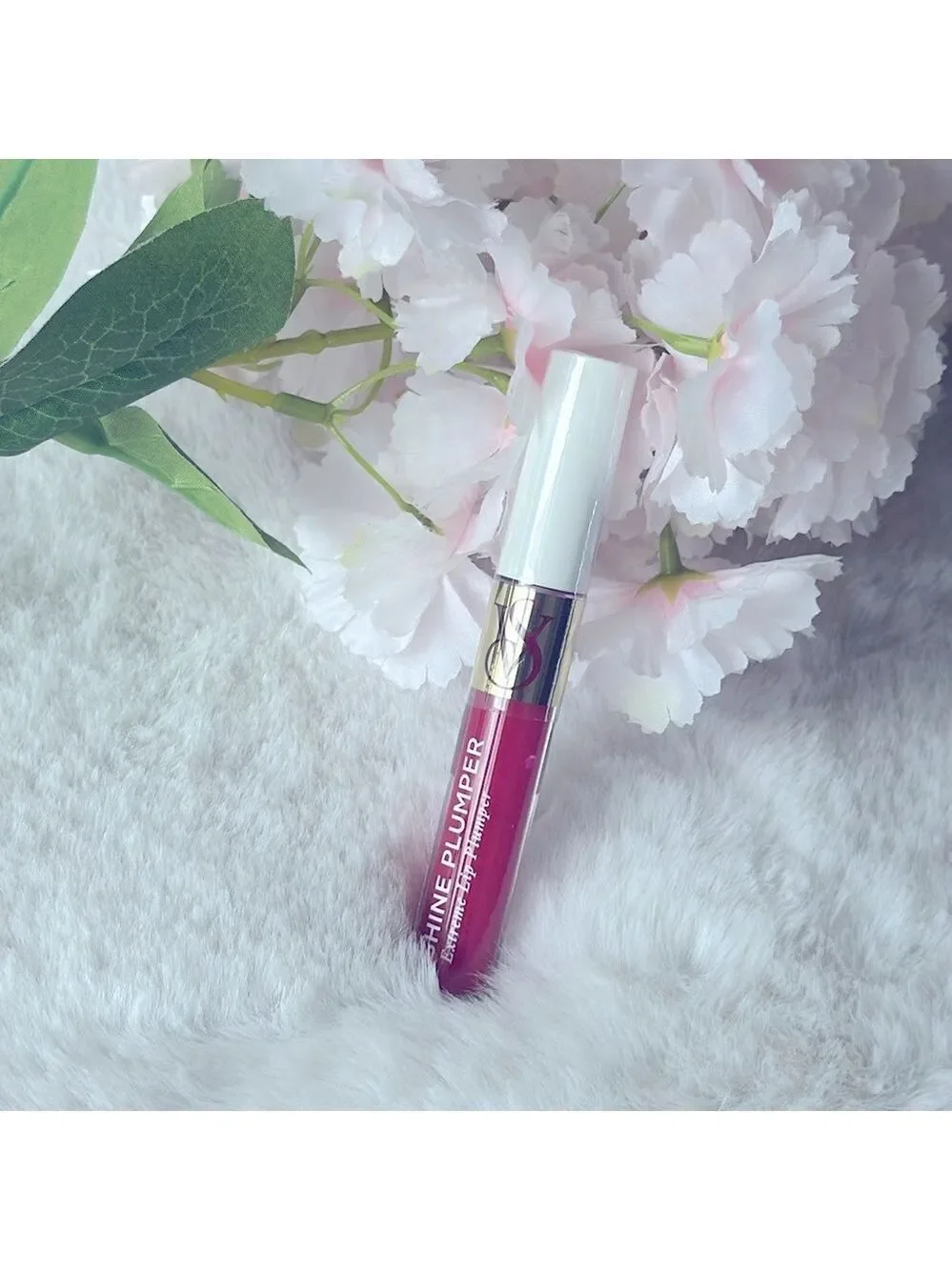 Victoria’s Secret Stawberry Shine Lip Plumper Color Shine Lip Gloss